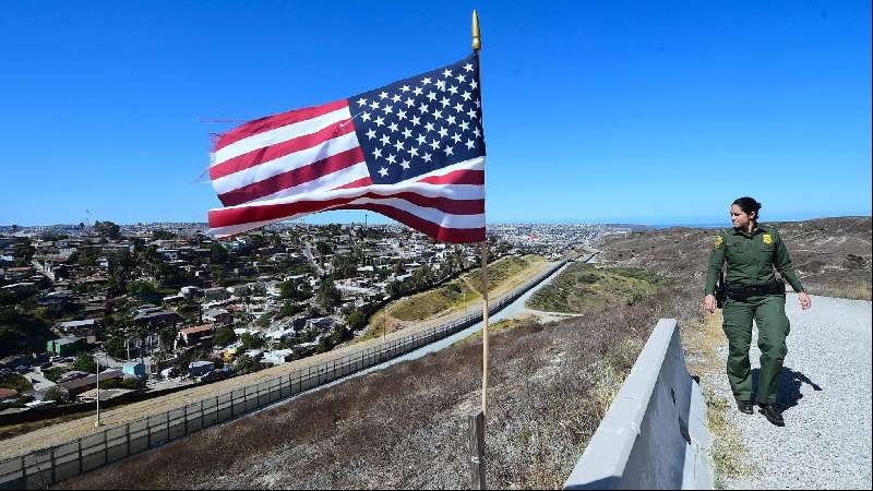 Estados Unidos tiene cinco veces más menores inmigrantes 