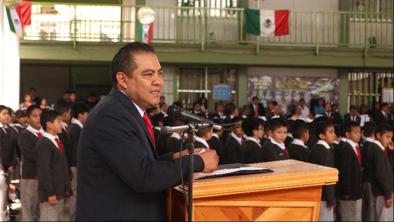 En Chiautemp llama Héctor Domínguez cuidar y respetar la patria 