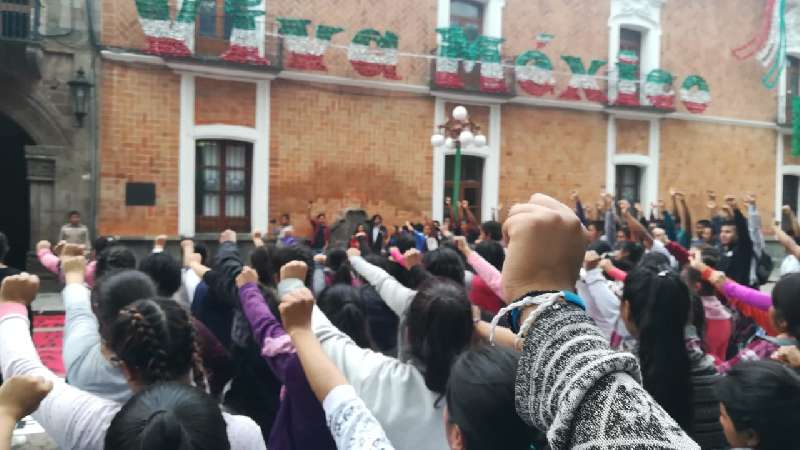 Finalizan normalistas jornada de manifestaciones