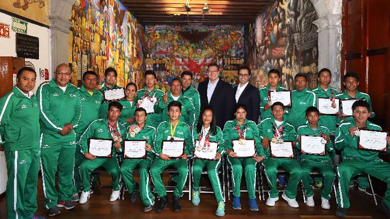 Destaca Marco Mena logros de medallistas paralímpicos tlaxcalteca