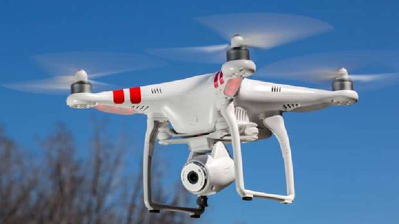 Uso de dron requiere licencia y tiene costos