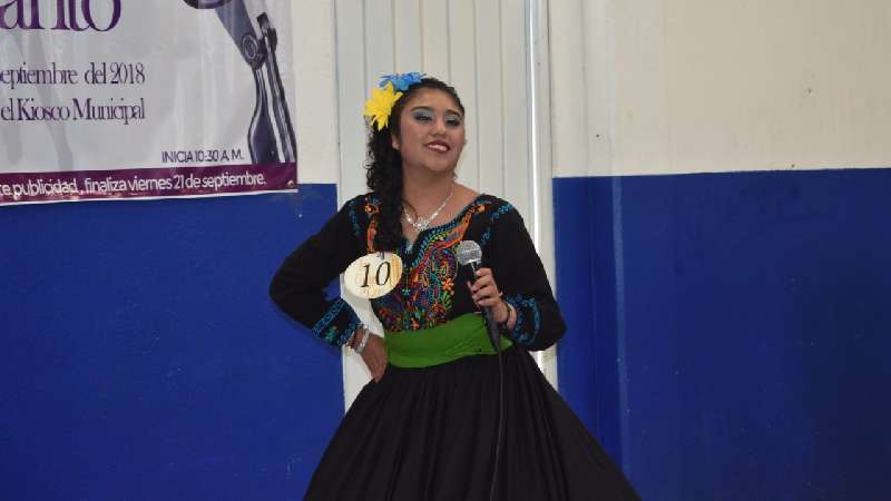 Evelin Serrano gana primer concurso de Canto en Natívitas