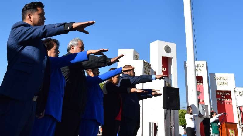 Redoblar esfuerzos, exhorta Badillo Jaramillo