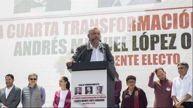 Obrador anuncia la creación de una “guardia civil” 