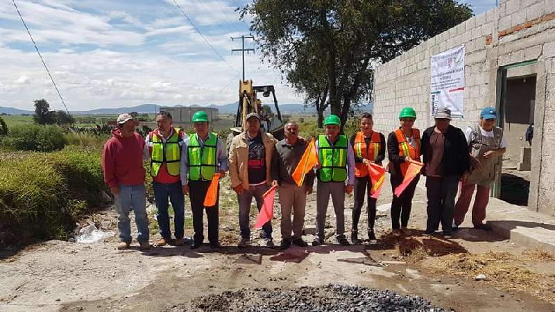 Obras de red de agua potable en Cuapiaxtla