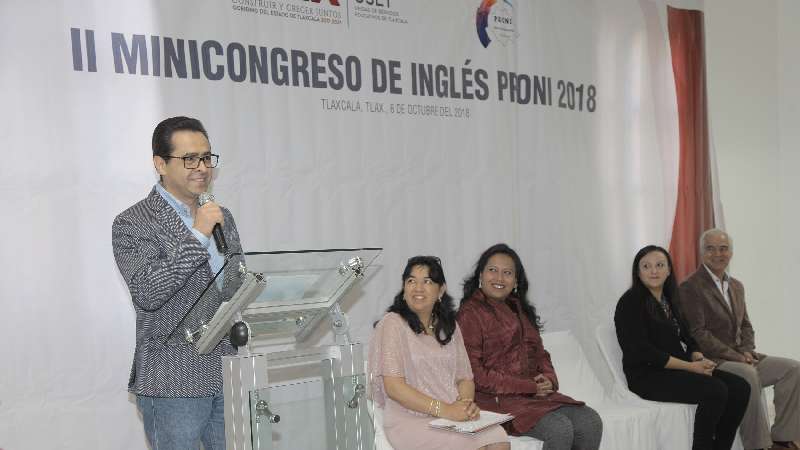 Capacita USET a docentes de educación básica en inglés