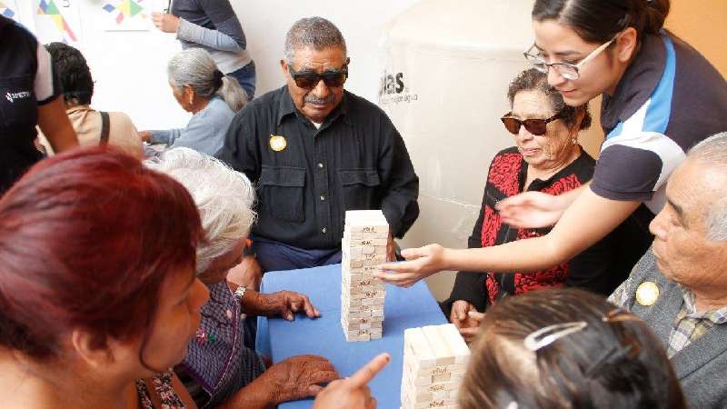 Imparten taller motivacional a adultos mayores en el Imtpd