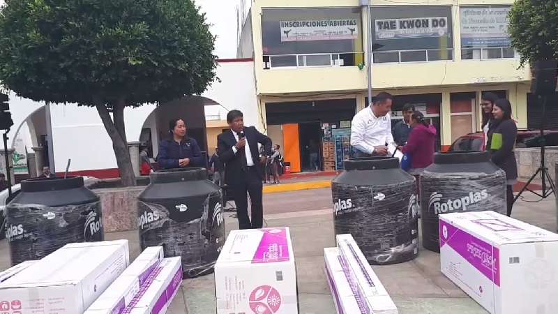 3ra entrega de calentadores en Teolocholco