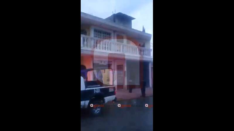 Casa por casa buscan a ladrones en Mazatecochco