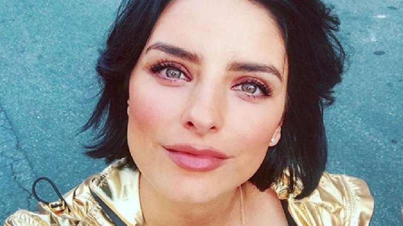 Aislinn Derbez hace impactante revelación sobre su pequeña