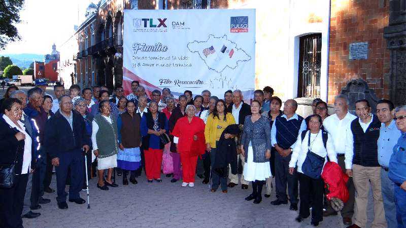 Respalda DAM reencuentro de tlaxcaltecas con sus familiares 