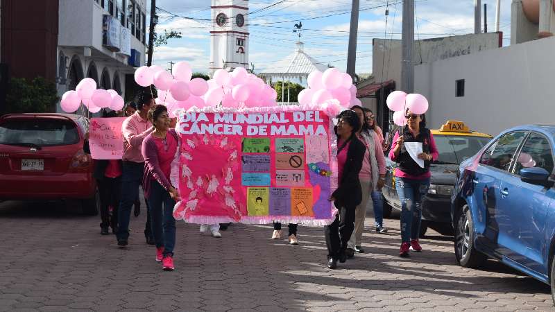Xicohtzinco conmemora el día contra el cáncer de mama
