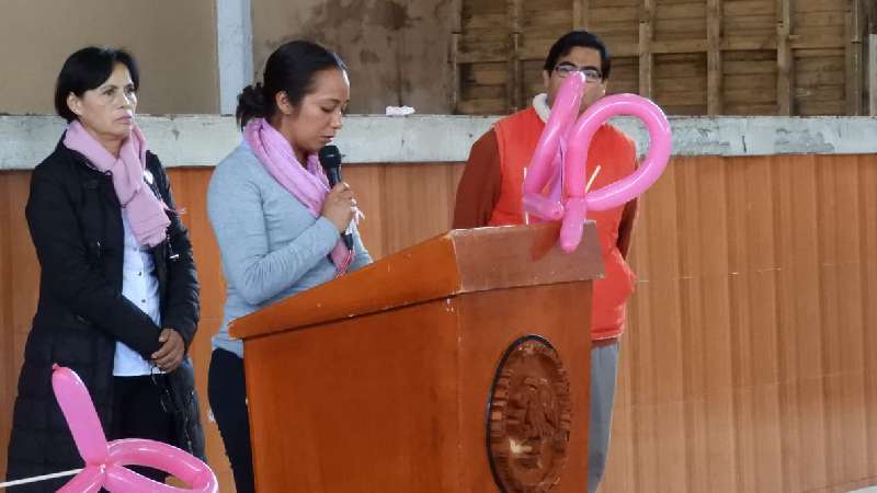 Conmemora Teolocholco Día Internacional del Cáncer de Mama 