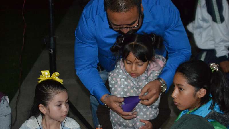 Con éxito impulsan Biblioteca Nocturna en Xicohtzinco