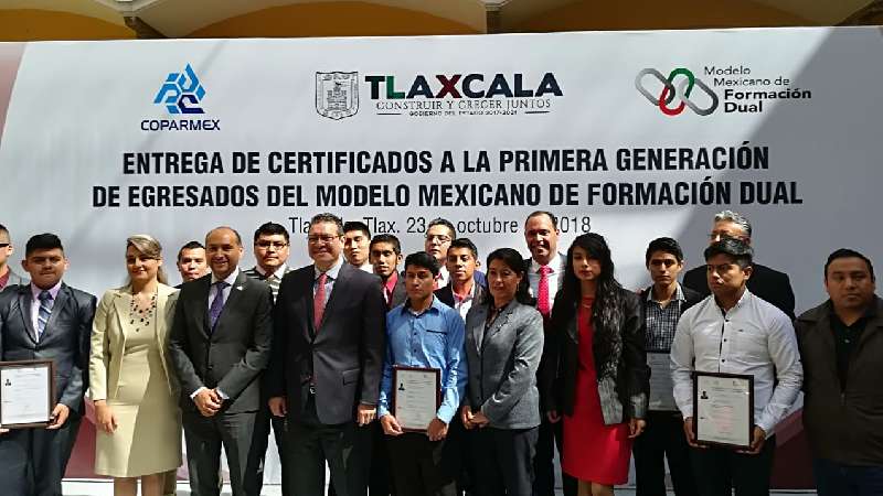 Anuncian programa para 41 mil estudiantes tlaxcaltecas