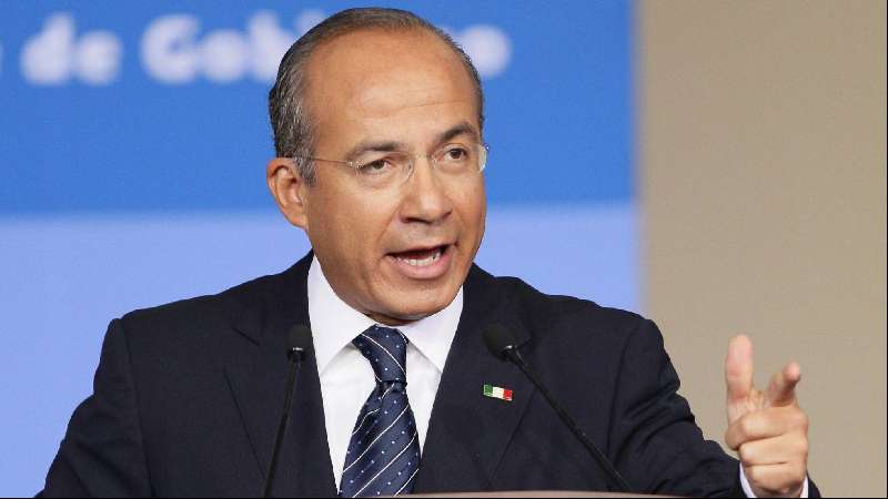 Felipe Calderón renuncia al Partido Acción Nacional