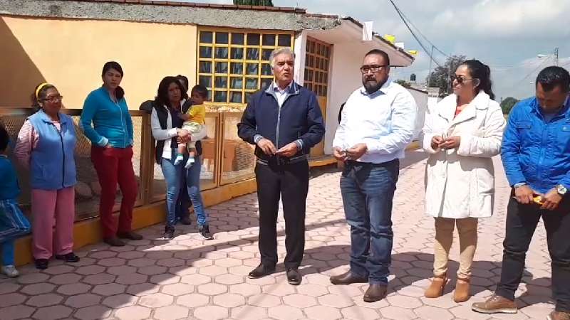 Edil de Xicohtzinco entrega obra concluida