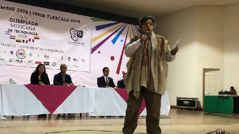 Compromete Beatriz Paredes apoyo para ciencia en Tlaxcala 