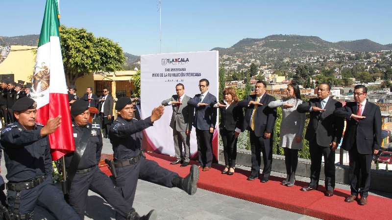 Conmemoran CVIII aniversario del inicio de la revolución mexicana