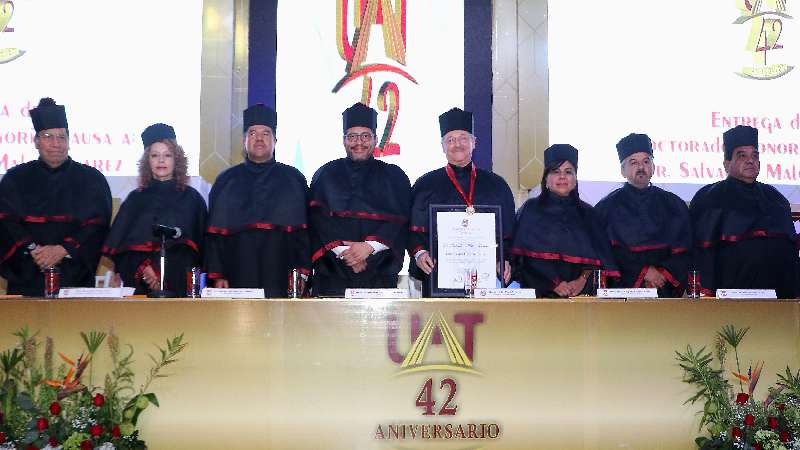 Galardonó la UAT con Doctorado Honoris Causa a Salvador Malo