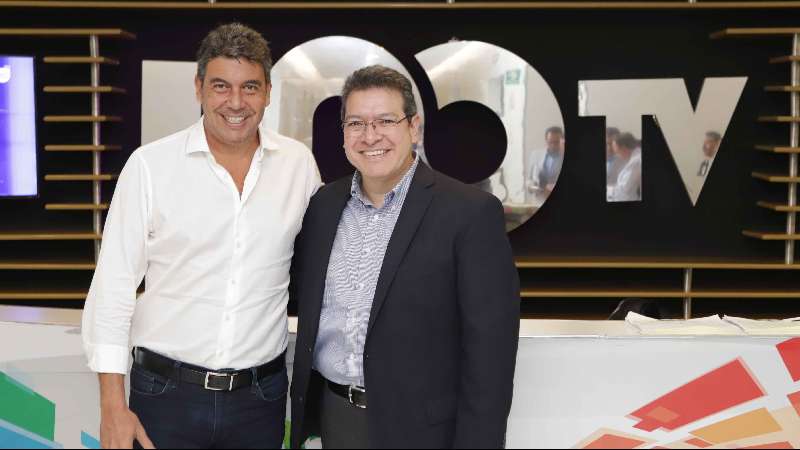 Se reúne Marco Mena con director de fundación Telmex-Telcel