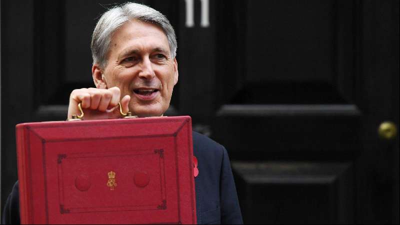 El Gobierno de May admite que el Brexit dañará la economía
