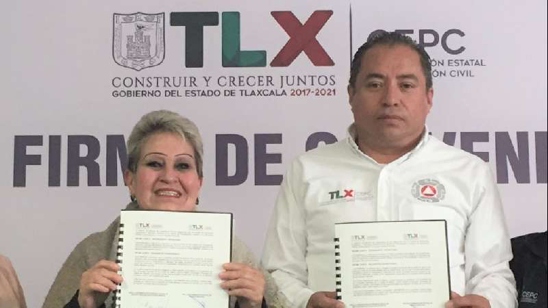 Firman Cepc y Cossies convenio en beneficio de estudiantes