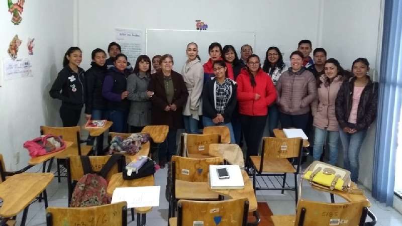 Inicia curso de inglés intermedio en Metepec