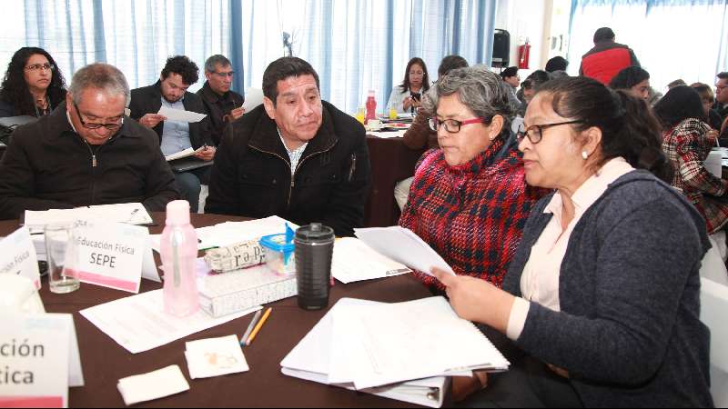 Analizan figuras educativas nuevas herramientas didácticas