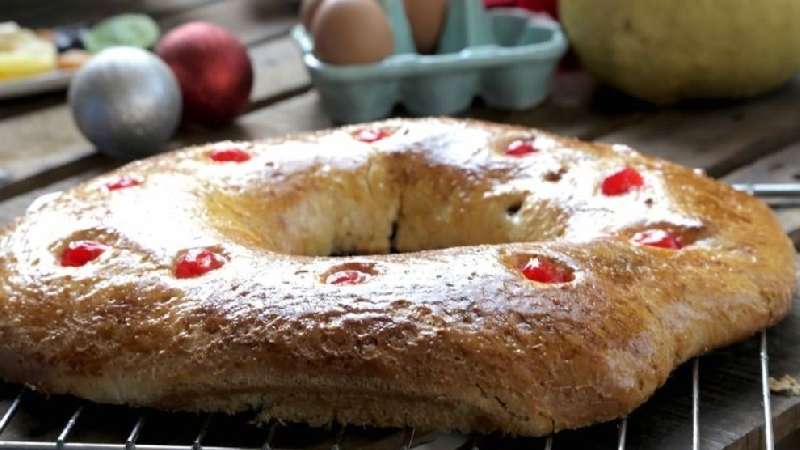 Rosca de reyes con mermelada de limón