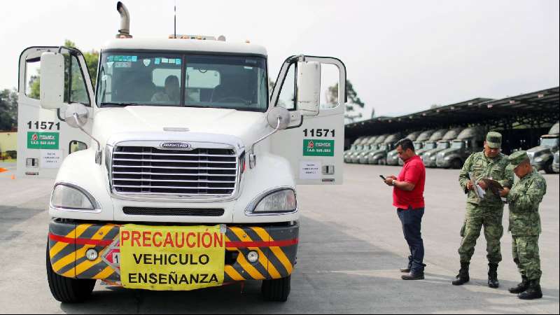 La carrera para convertirse en conductor de Pemex