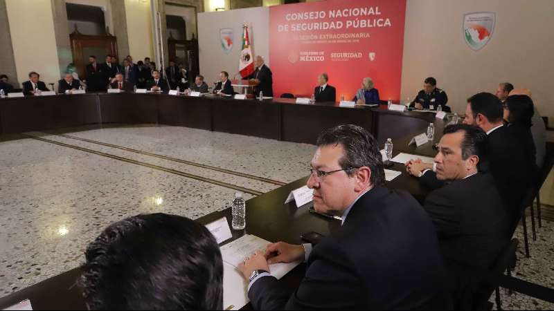 Participa Marco Mena en consejo nacional de seguridad pública