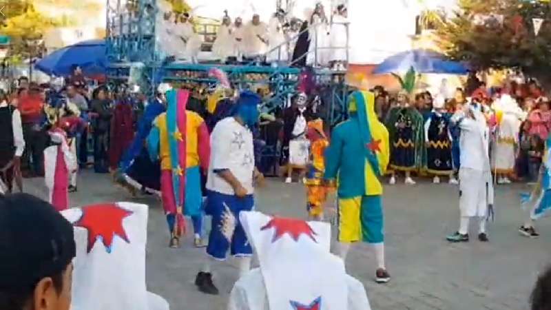 Danza de Moros contra cristianos en Totolac
