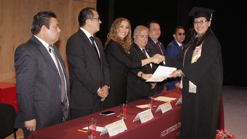 Efectúo ceremonia de graduación la Facultad de Ciencias Básicas