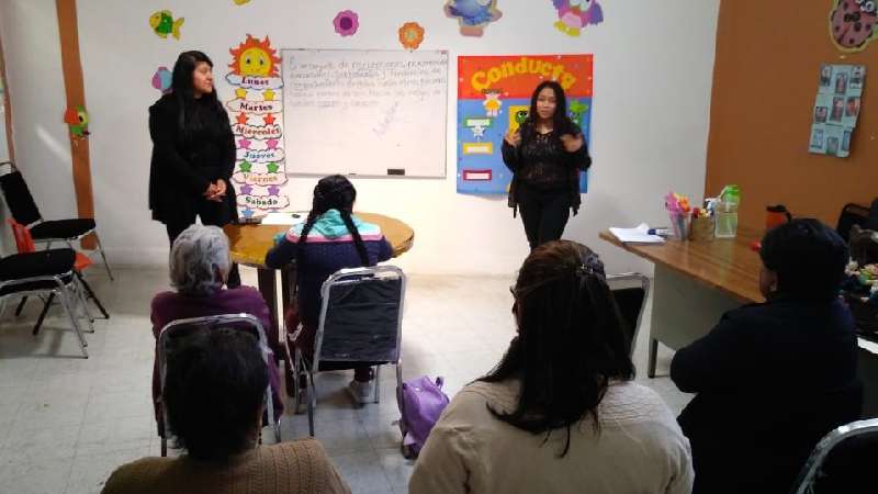 Imparten taller motivacional para adultos mayores en IMTPD 