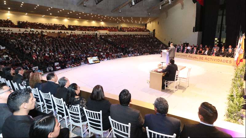 Rinde Rector de la UATx informe anual de actividades