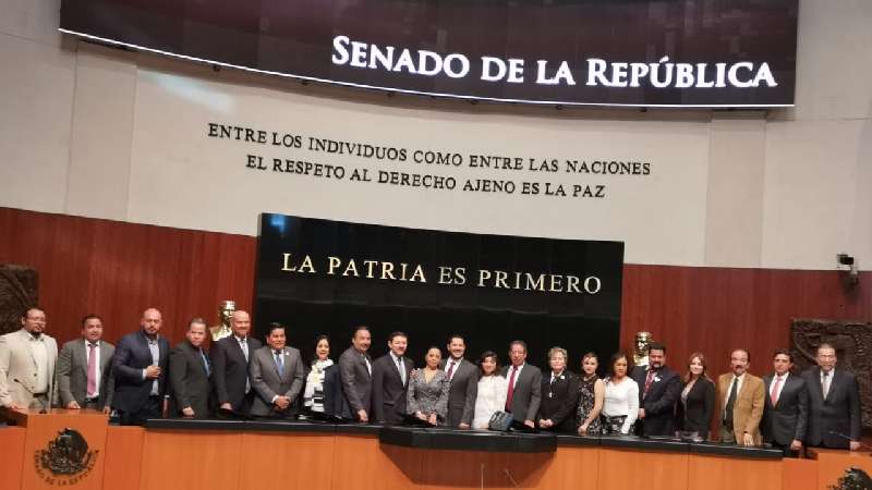 Se reúne la presidenta del Congreso de Tlaxcala 