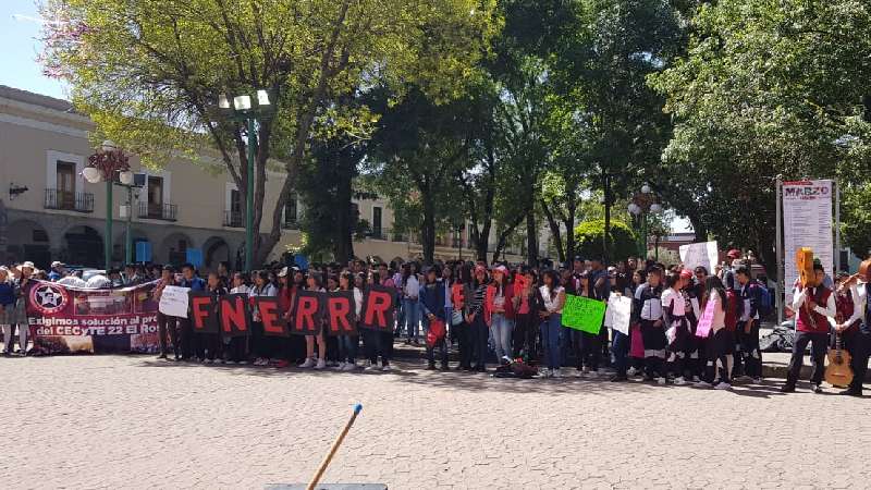 Reducen peticiones estudiantes de la Fnerrr