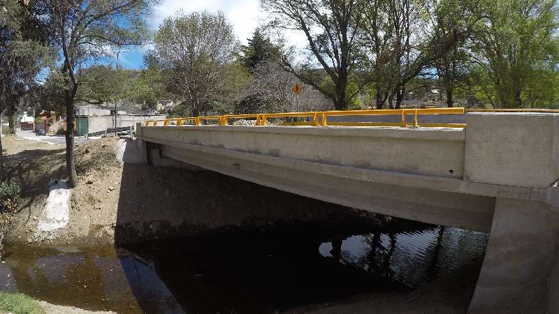 Construye Secoduvi puente vehicular en La Trinidad Tenexyecac