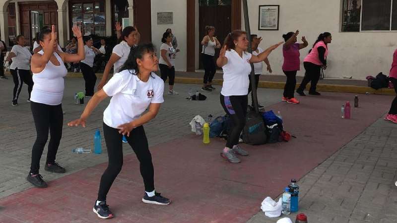 Promueve IDET activación física entre mujeres tlaxcaltecas