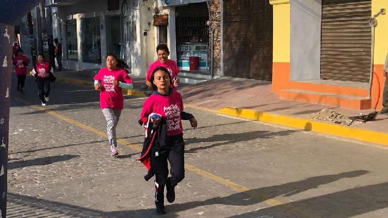 150 participan en segunda  carrera de la Mujer en Natívitas 