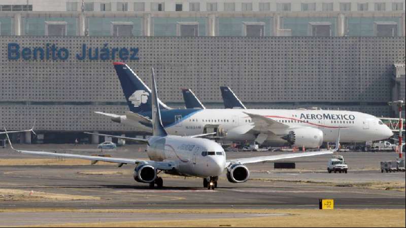 27 aerolíneas y 12 países suspenden los vuelos del nuevo Boeing 