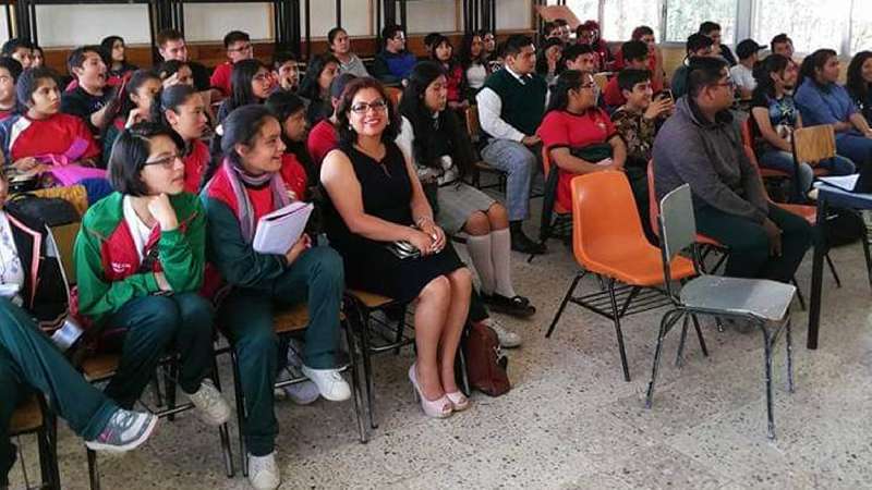 Refuerza regiduría capitalina aprendizajes en estudiantes