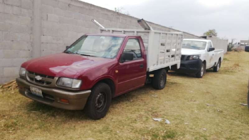 Recuperan policía capitalina y CES dos camionetas robadas