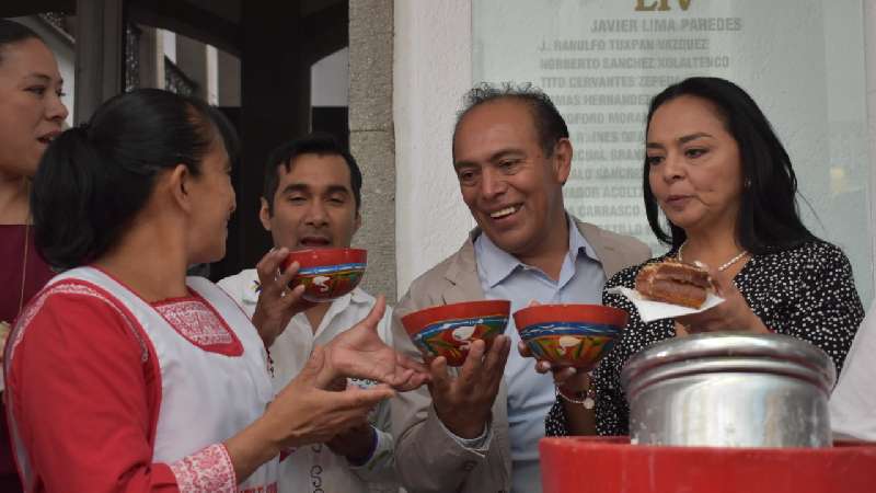 Respalda Orea su iniciativa; el día de la cocina Tlaxcalteca