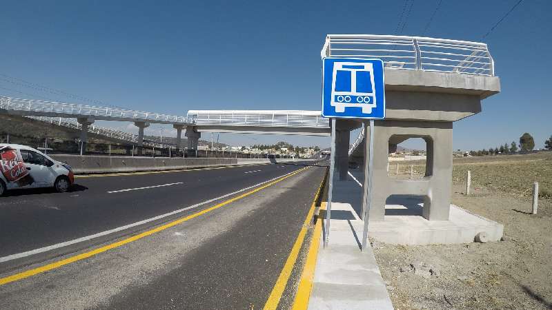 Construye Secoduvi puente peatonal en universidad politécnica 