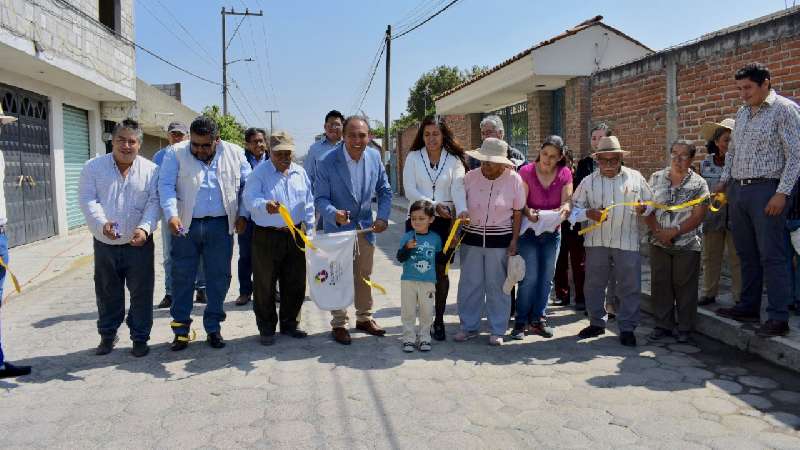 Inaugura Tomás Orea ampliación de drenaje sanitario en Guardia