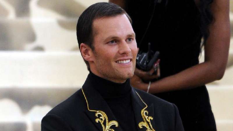 Tom Brady anuncia su retiro