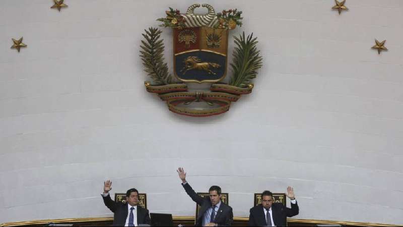 El chavismo retira la inmunidad a Guaidó 