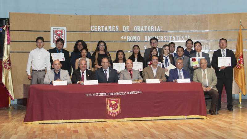 Llevó a cabo la UATx el primer Certamen de oratoria